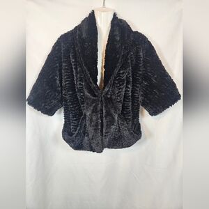 Jolt Black Faux Fur Jacket Short Sleeve Open Front Cozy Glam XS